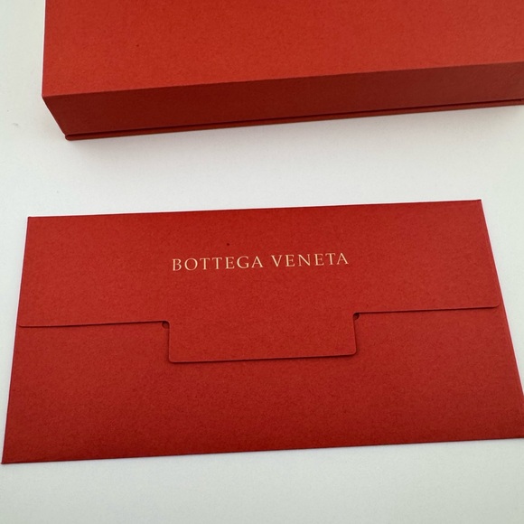 Bottega Veneta Red Envelope Box Set No Date - Picture 1 of 6